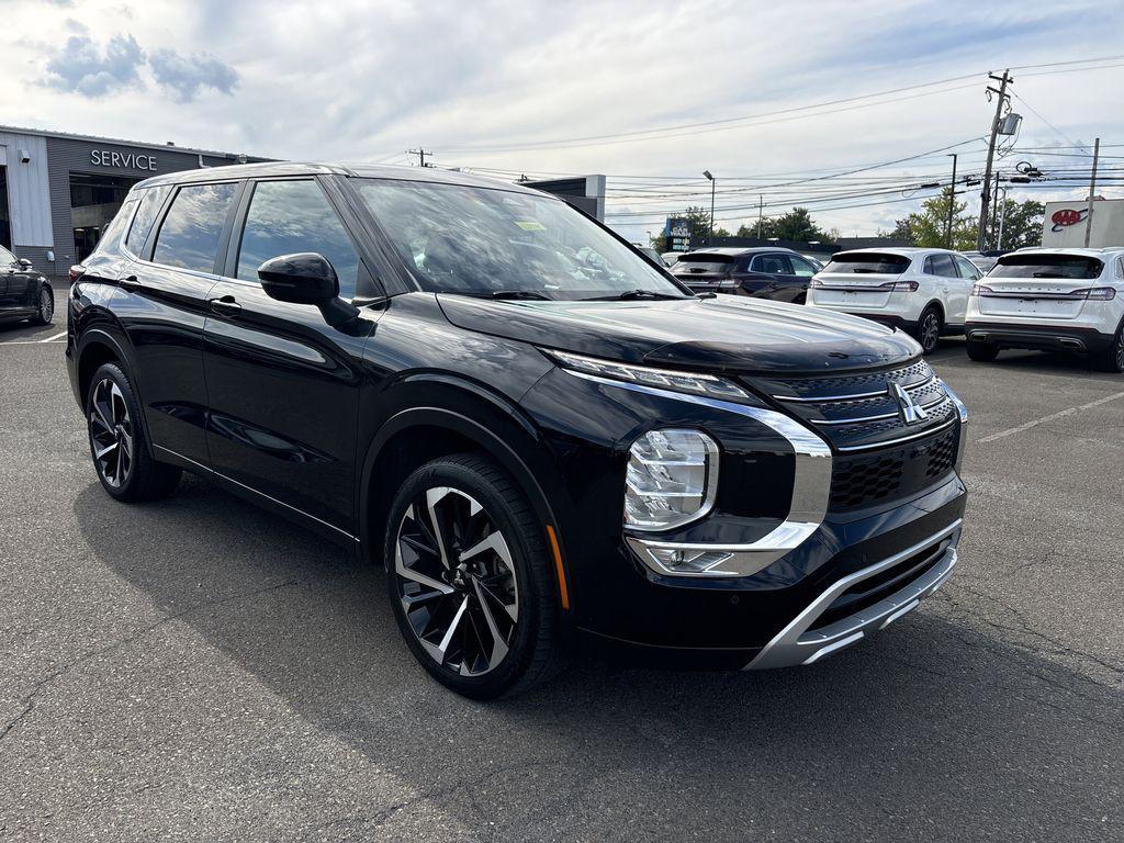 used 2022 Mitsubishi Outlander car, priced at $20,890