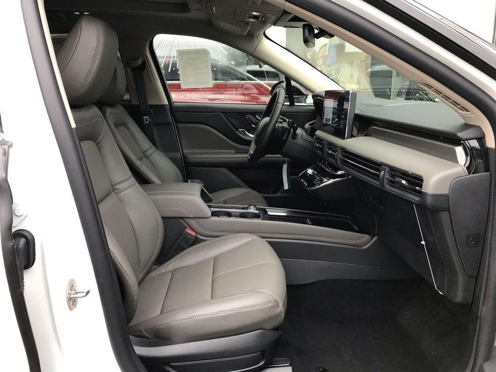 new 2025 Lincoln Corsair car, priced at $51,546