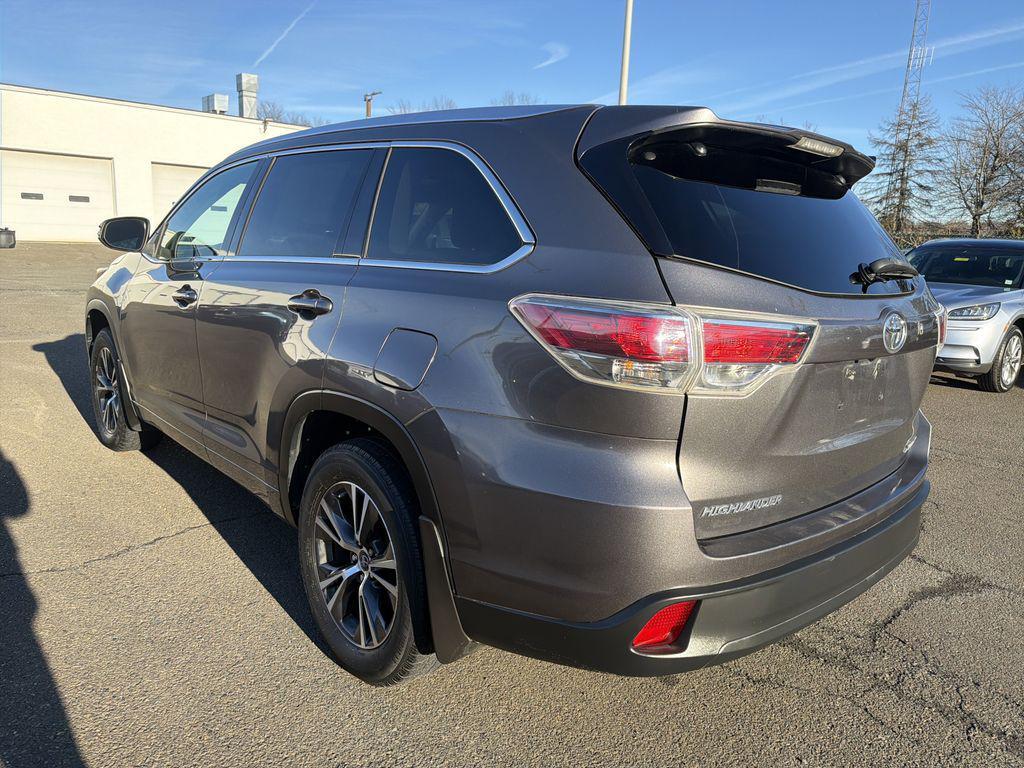 used 2016 Toyota Highlander car, priced at $17,490