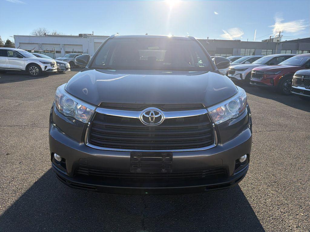 used 2016 Toyota Highlander car, priced at $17,490
