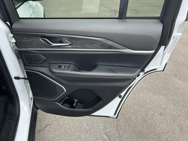 used 2022 Jeep Grand Cherokee 4xe car, priced at $32,890