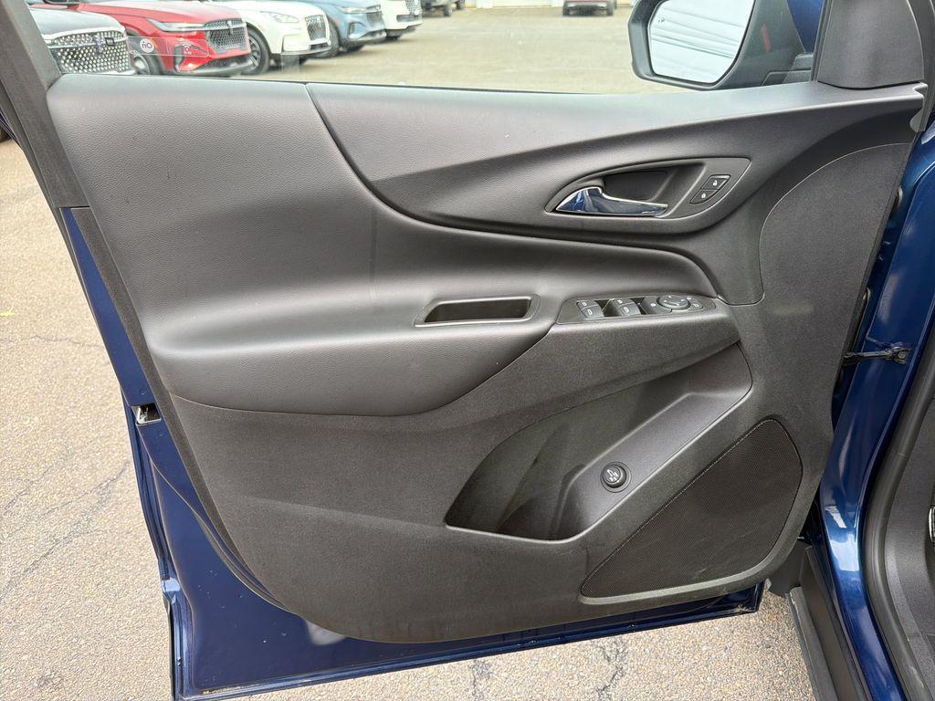 used 2022 Chevrolet Equinox car, priced at $19,890