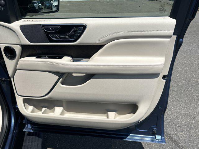 used 2019 Lincoln Navigator car, priced at $35,890