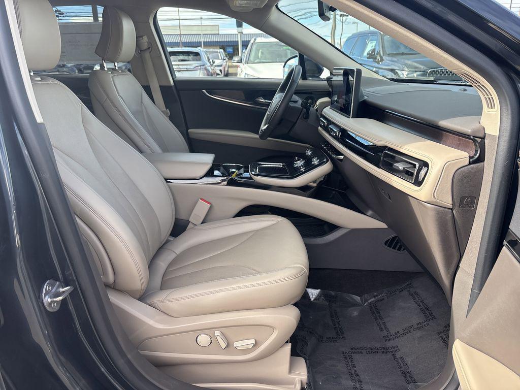 used 2022 Lincoln Nautilus car, priced at $33,890