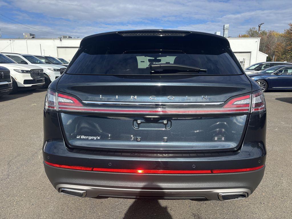 used 2022 Lincoln Nautilus car, priced at $33,890