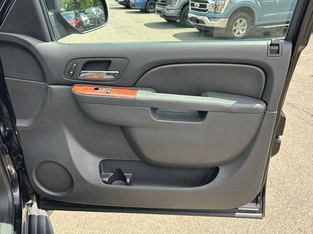 used 2013 GMC Yukon car, priced at $12,890