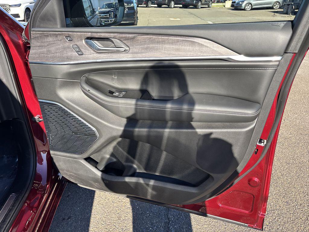 used 2023 Jeep Grand Cherokee 4xe car, priced at $37,890