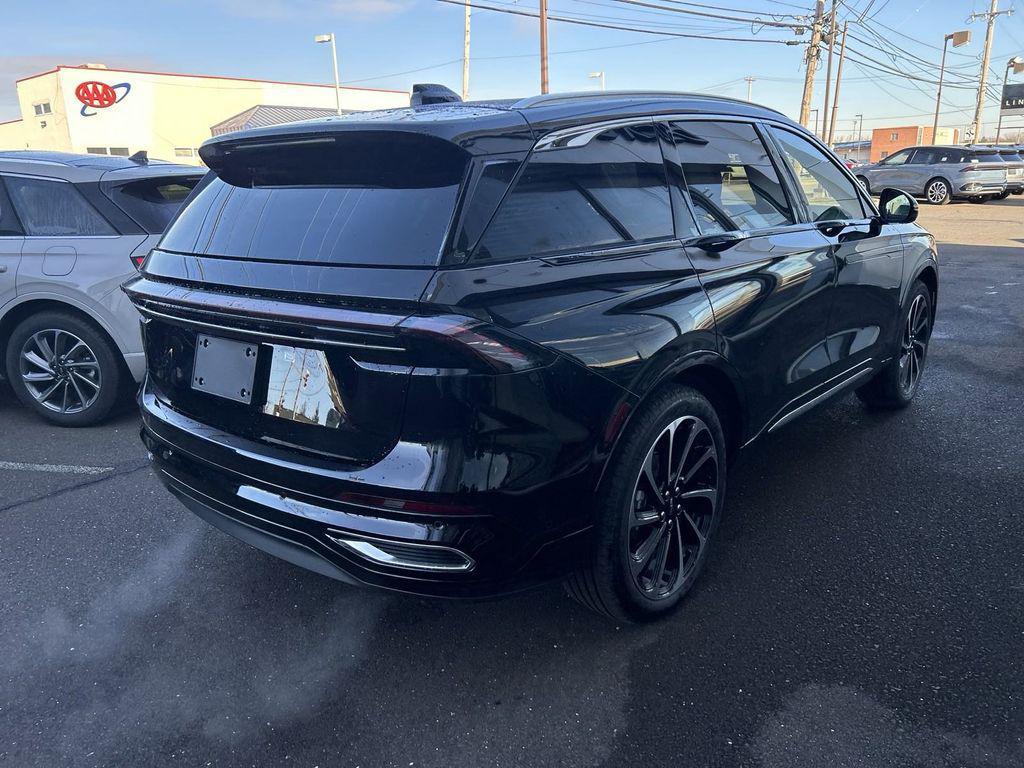 new 2024 Lincoln Nautilus car, priced at $67,561