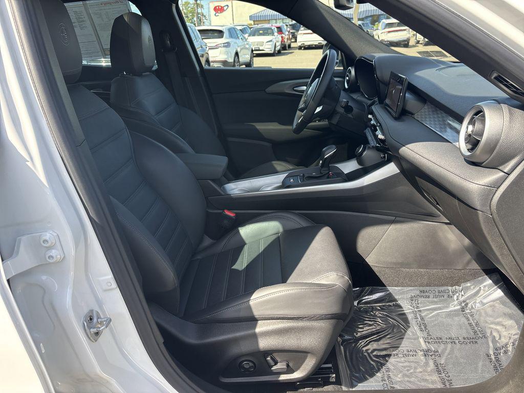 used 2024 Alfa Romeo Tonale car, priced at $26,890