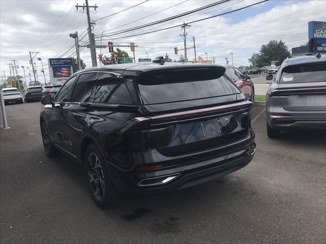 new 2024 Lincoln Nautilus car, priced at $57,098