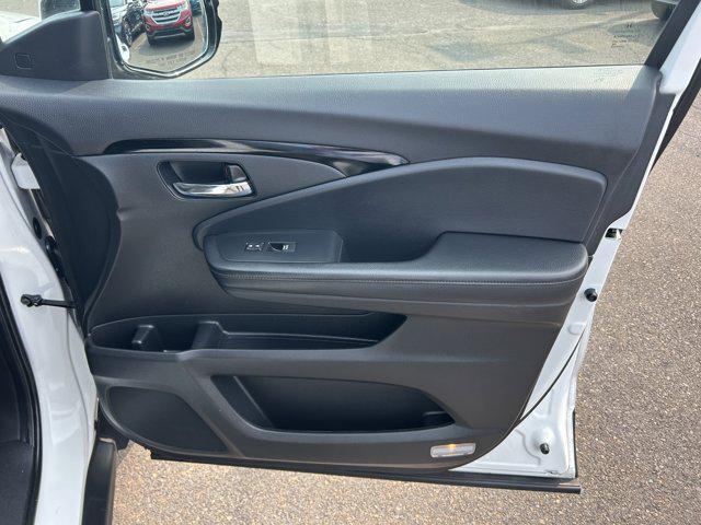 used 2021 Honda Pilot car, priced at $26,890
