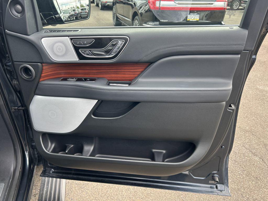 used 2024 Lincoln Navigator car, priced at $71,890
