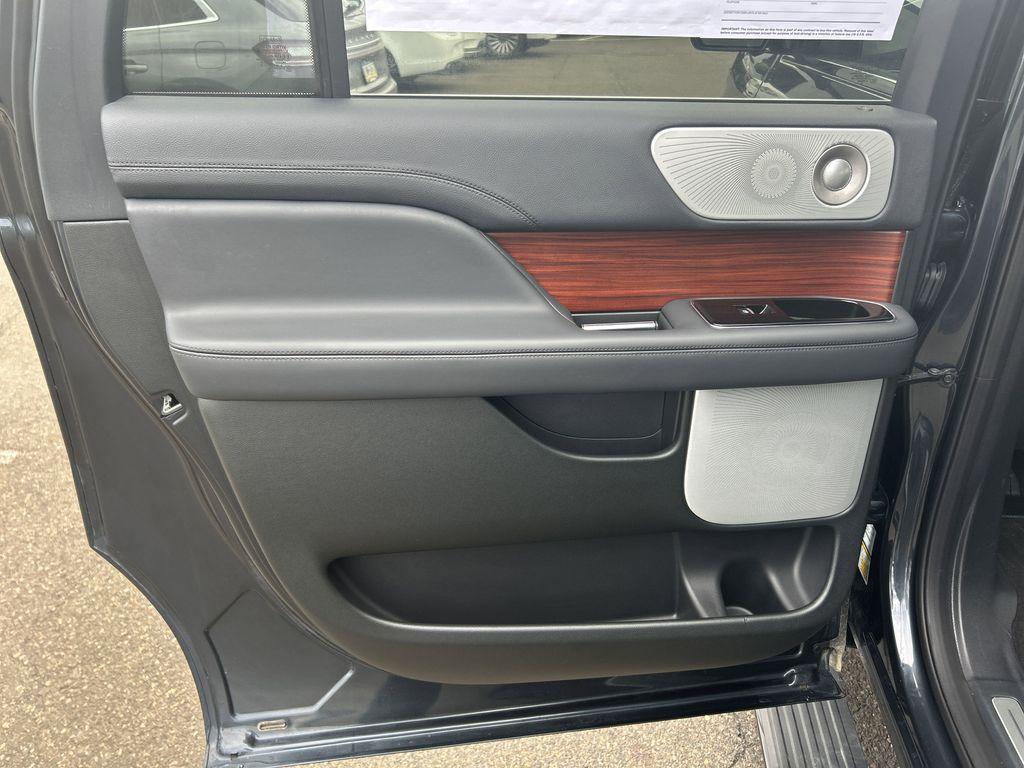 used 2024 Lincoln Navigator car, priced at $71,890