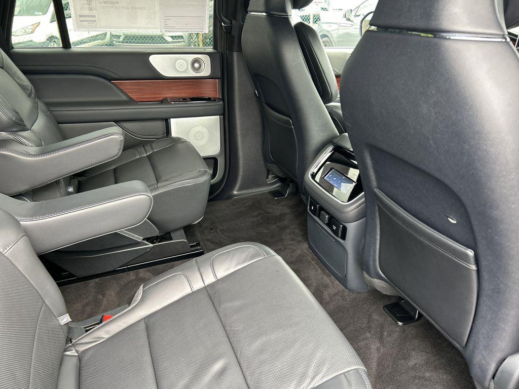 used 2024 Lincoln Navigator car, priced at $71,890