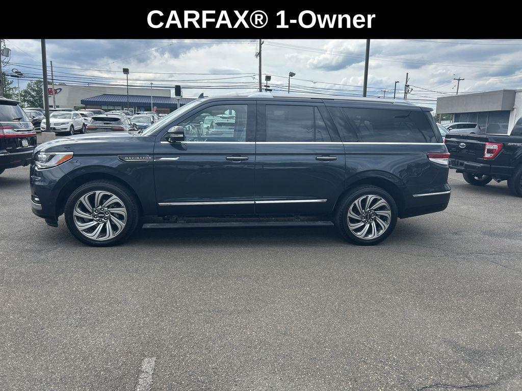 used 2024 Lincoln Navigator car, priced at $71,890