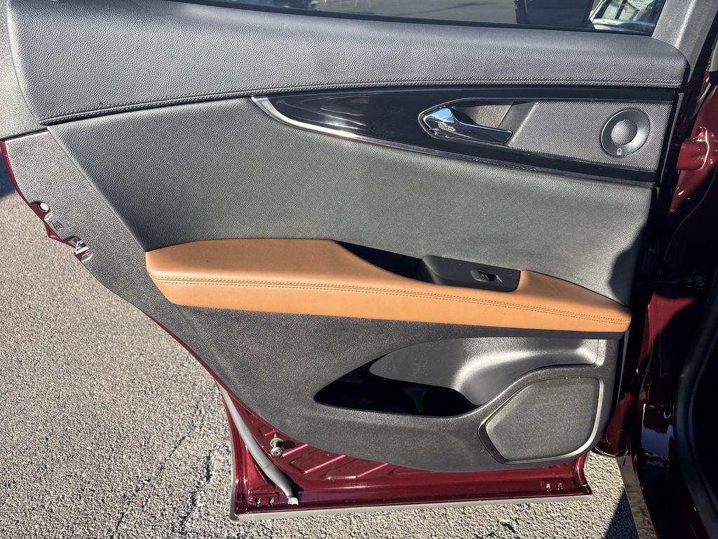 used 2021 Lincoln Nautilus car, priced at $31,490