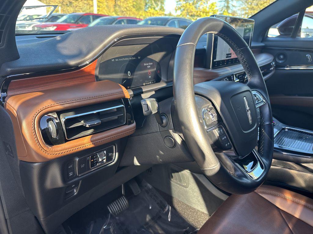 used 2021 Lincoln Nautilus car, priced at $31,490