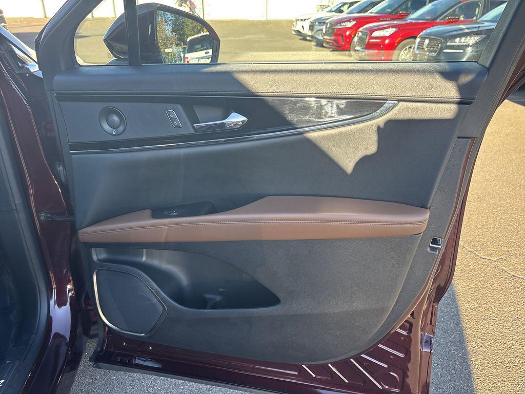 used 2021 Lincoln Nautilus car, priced at $31,490