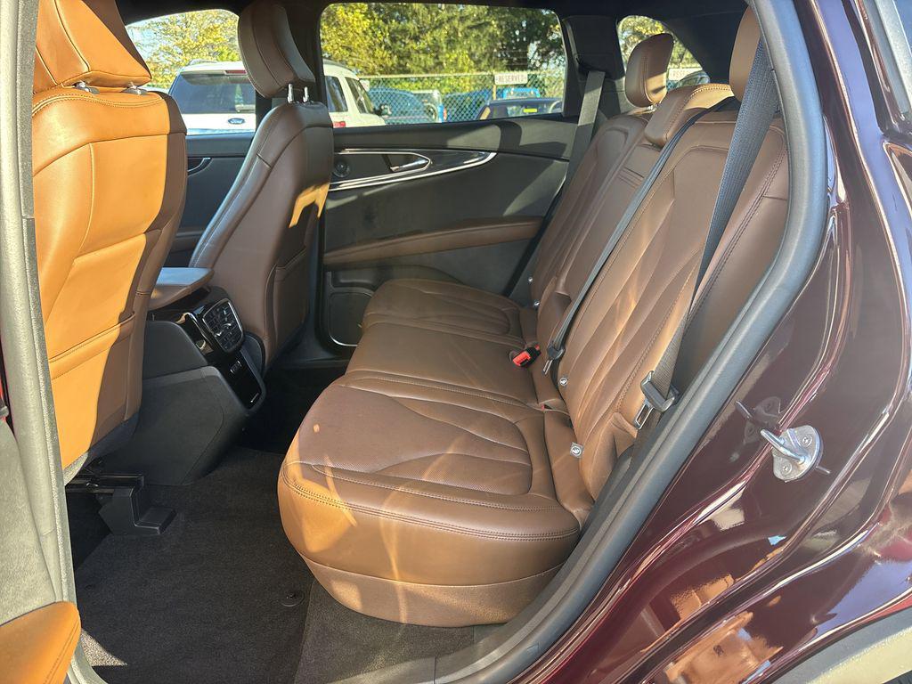 used 2021 Lincoln Nautilus car, priced at $31,490