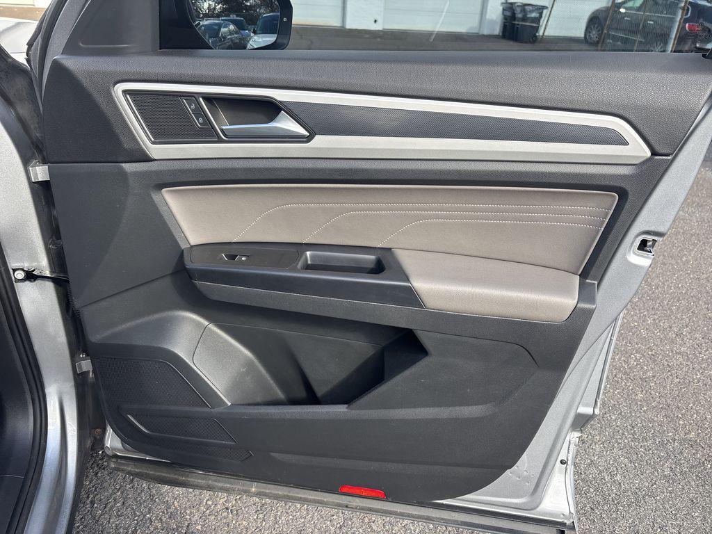 used 2021 Volkswagen Atlas Cross Sport car, priced at $23,890