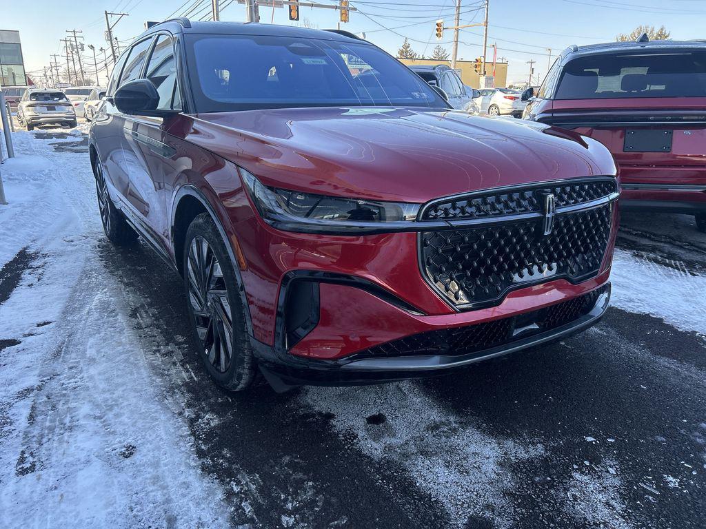 new 2025 Lincoln Nautilus car, priced at $59,621