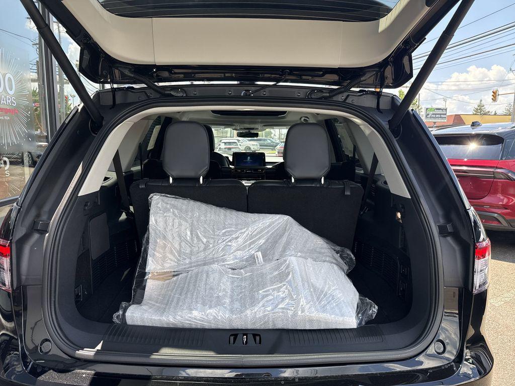 new 2025 Lincoln Aviator car, priced at $67,824