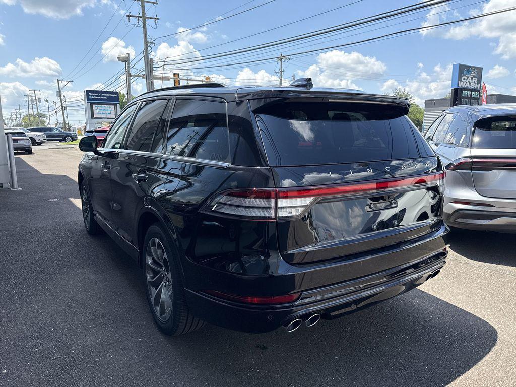 new 2025 Lincoln Aviator car, priced at $67,824