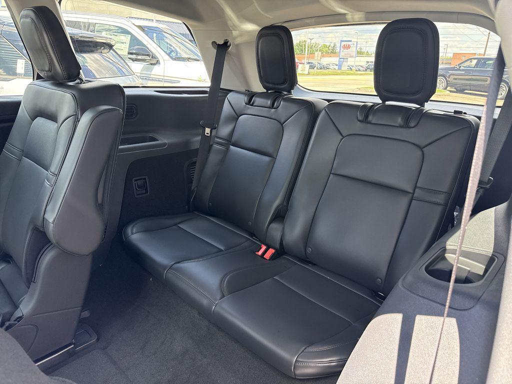 new 2025 Lincoln Aviator car, priced at $67,824