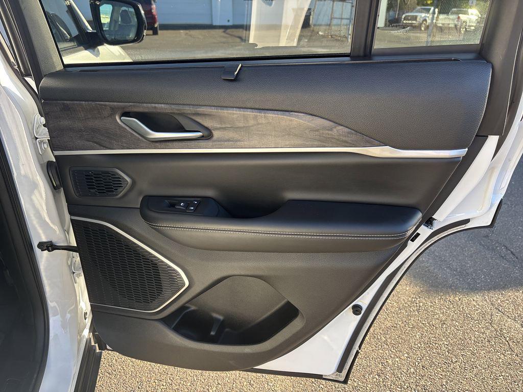 used 2024 Jeep Grand Cherokee 4xe car, priced at $31,890