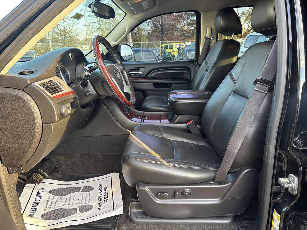 used 2013 Cadillac Escalade car, priced at $12,890