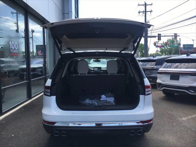 new 2024 Lincoln Aviator car, priced at $60,511