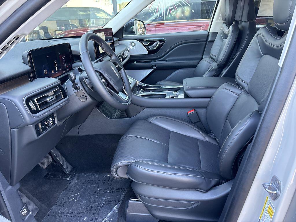 new 2025 Lincoln Aviator car, priced at $69,600