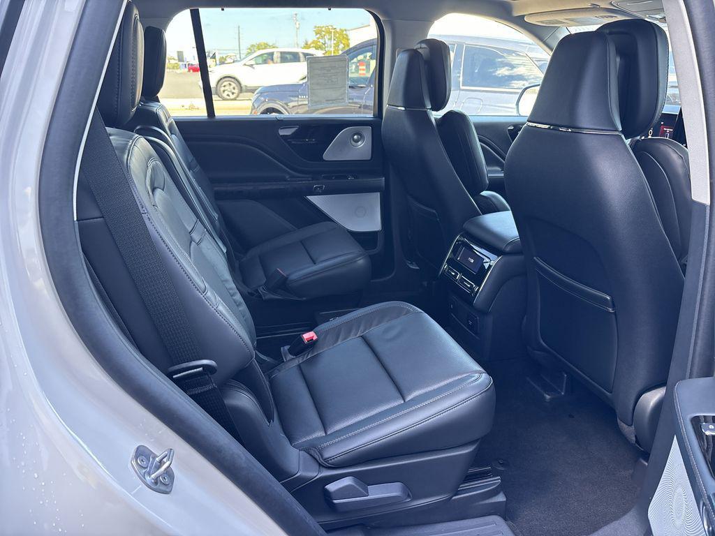 new 2025 Lincoln Aviator car, priced at $69,600