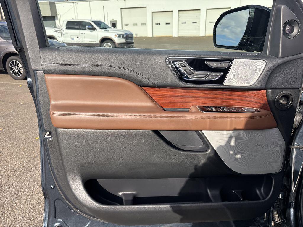 used 2022 Lincoln Navigator car, priced at $58,890