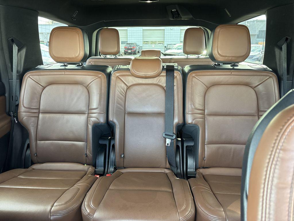 used 2022 Lincoln Navigator car, priced at $58,890