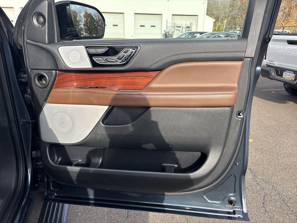 used 2022 Lincoln Navigator car, priced at $58,890