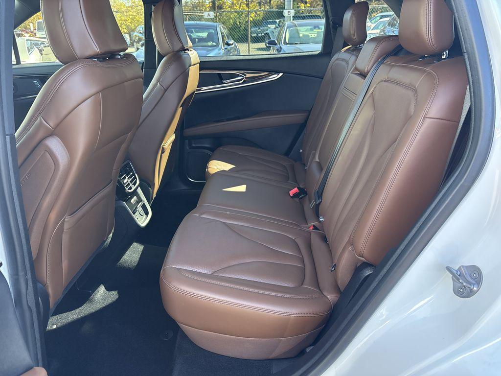 used 2022 Lincoln Nautilus car, priced at $36,890