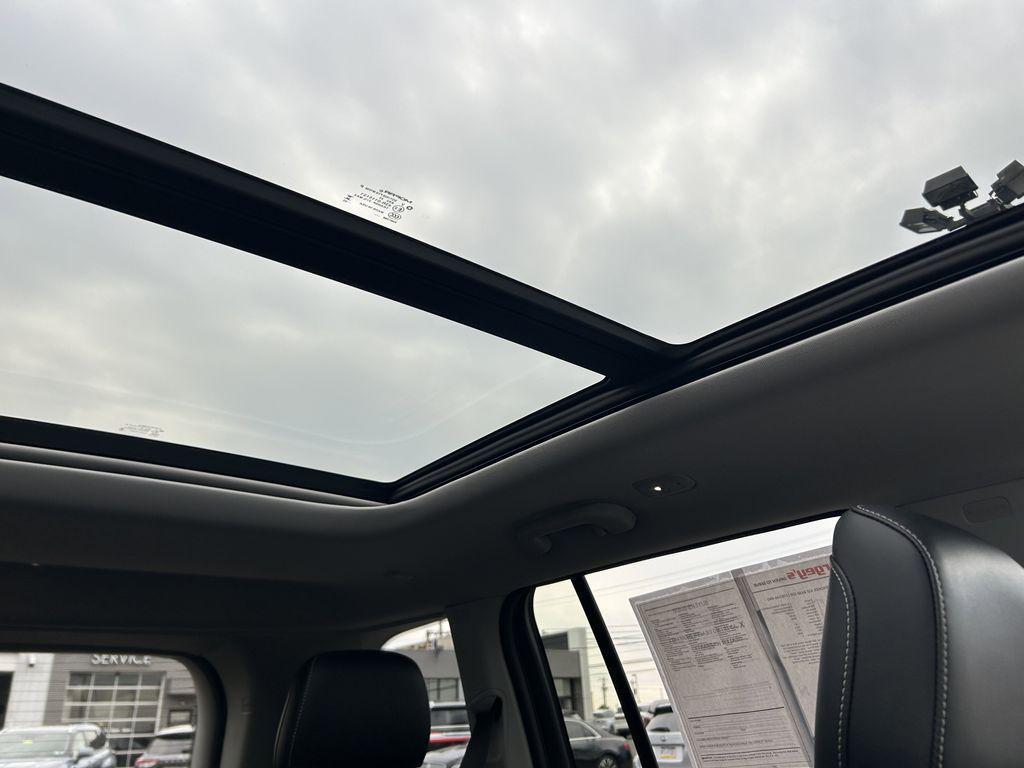 used 2023 Jeep Grand Cherokee 4xe car, priced at $26,890