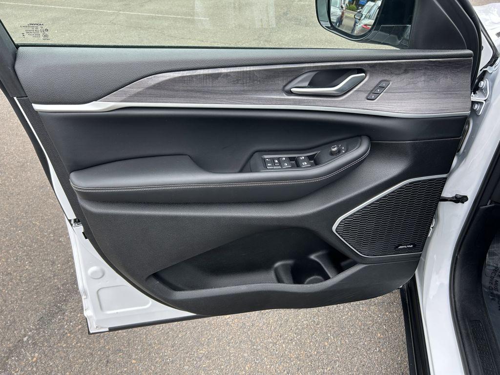 used 2023 Jeep Grand Cherokee 4xe car, priced at $26,890