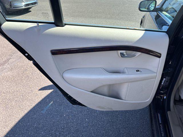 used 2009 Volvo S80 car, priced at $13,890