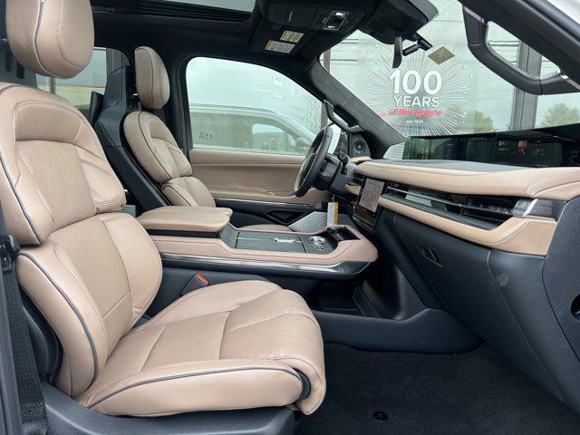 new 2025 Lincoln Navigator car, priced at $122,235