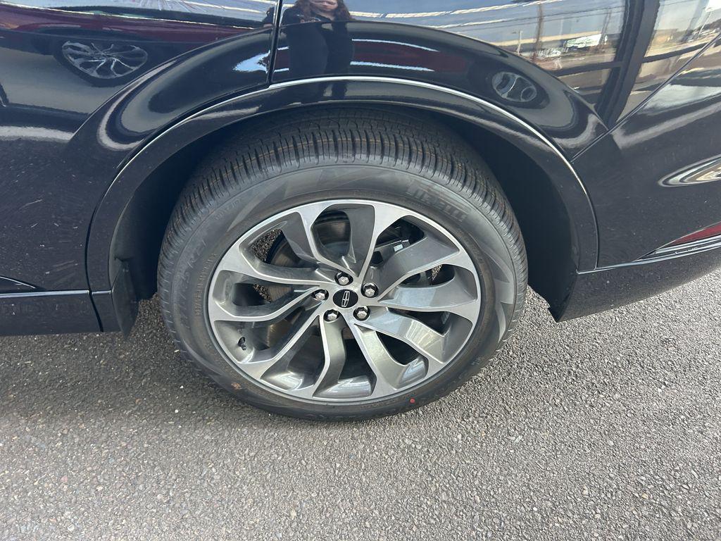 new 2025 Lincoln Aviator car, priced at $66,960