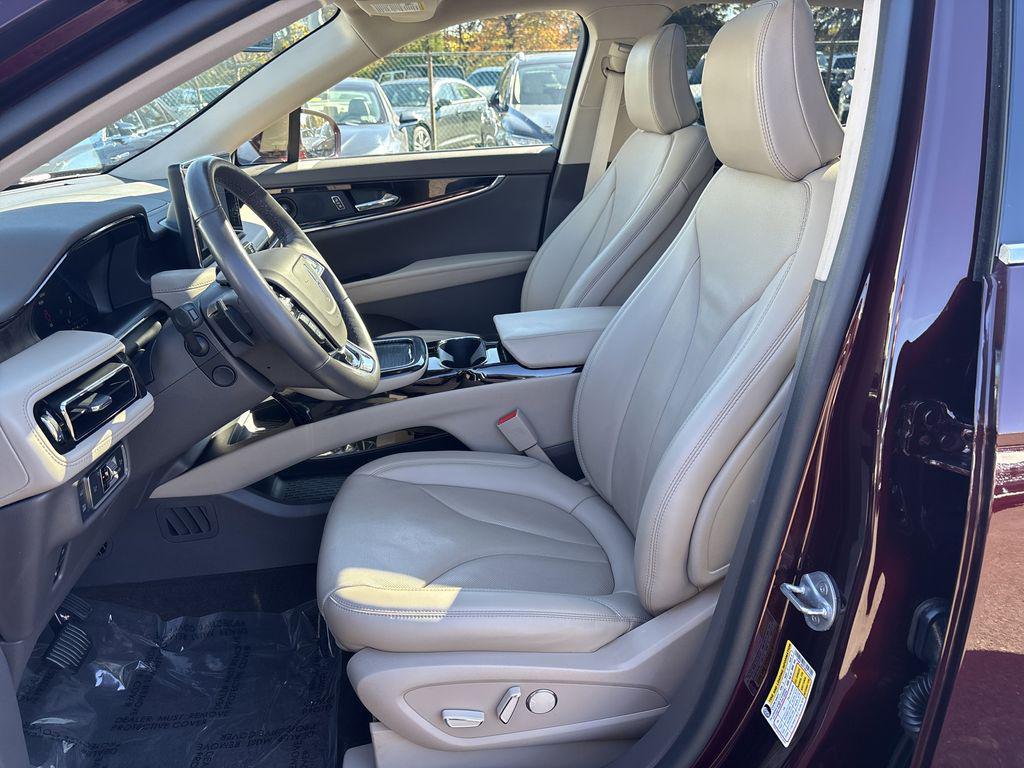 used 2022 Lincoln Nautilus car, priced at $37,490