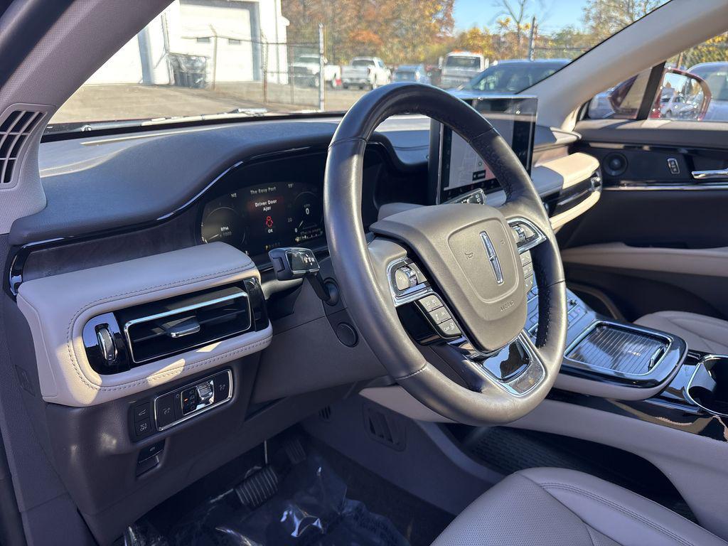 used 2022 Lincoln Nautilus car, priced at $37,490