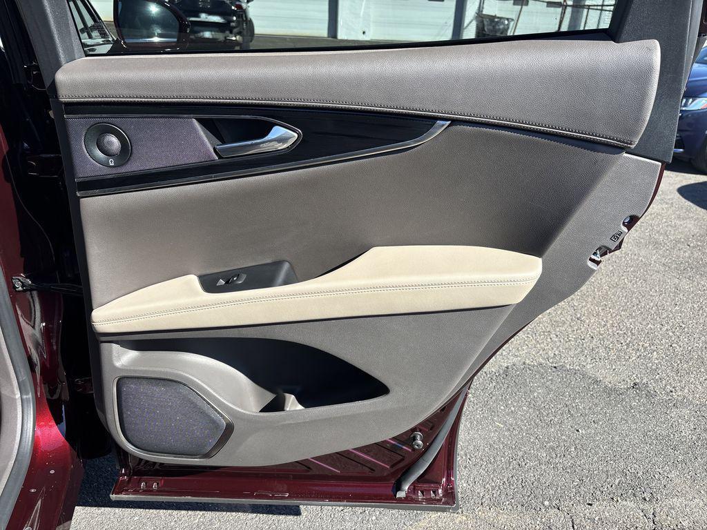 used 2022 Lincoln Nautilus car, priced at $37,490