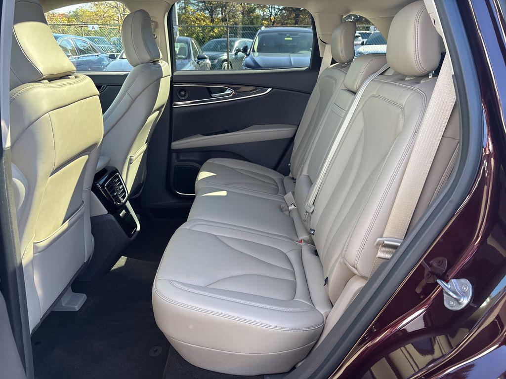 used 2022 Lincoln Nautilus car, priced at $37,490