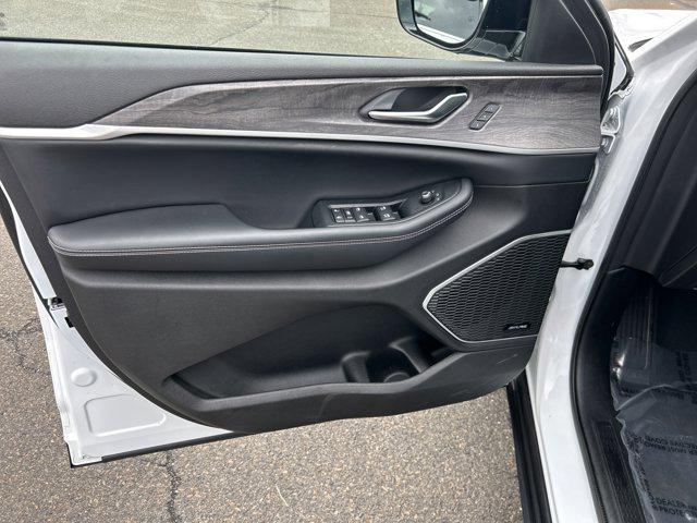 used 2022 Jeep Grand Cherokee 4xe car, priced at $31,890
