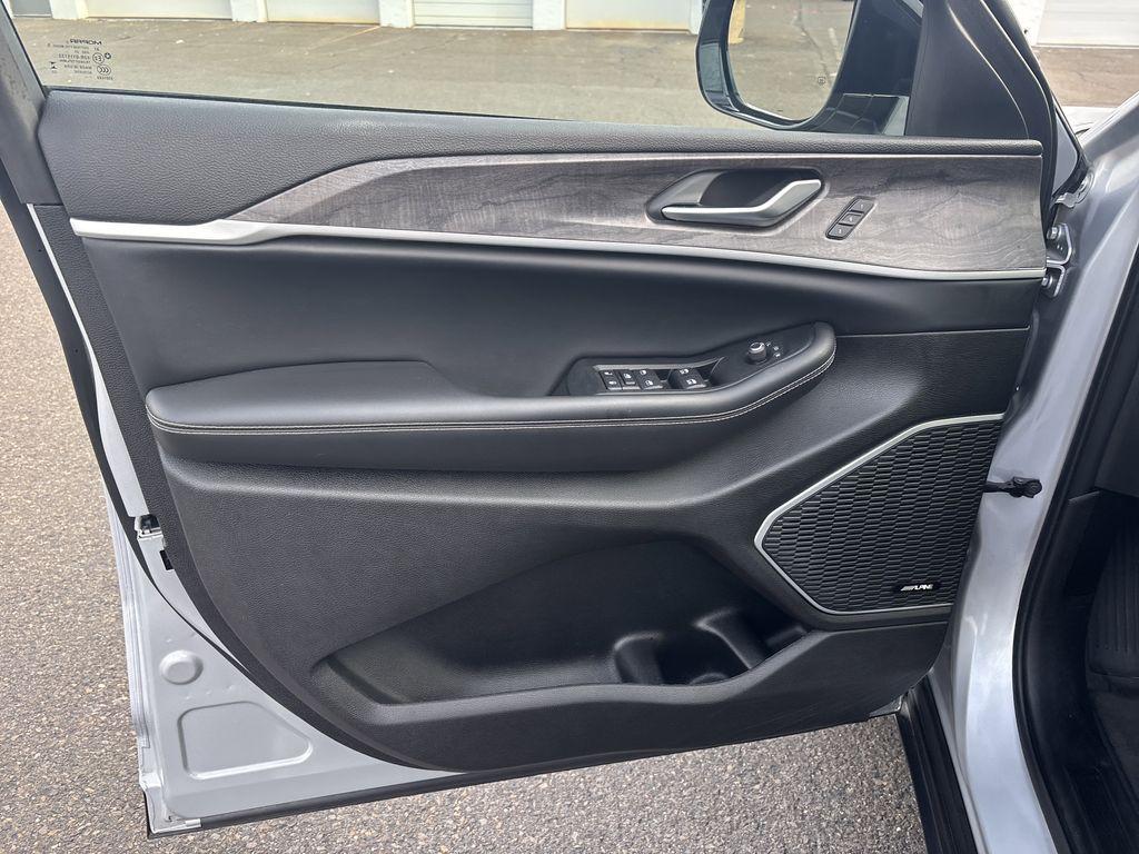 used 2023 Jeep Grand Cherokee 4xe car, priced at $28,890