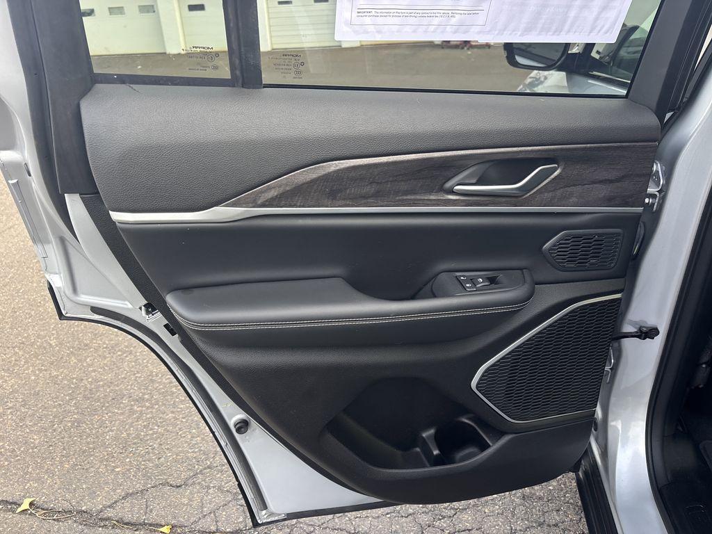 used 2023 Jeep Grand Cherokee 4xe car, priced at $28,890