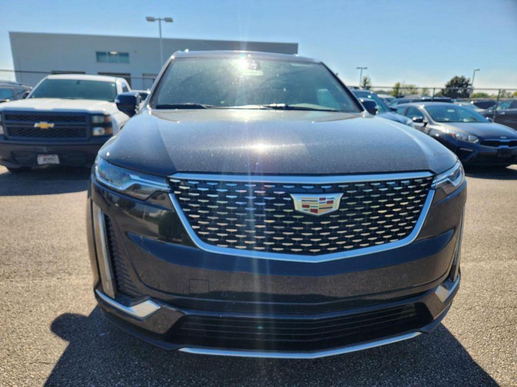 used 2025 Cadillac XT6 car, priced at $49,885